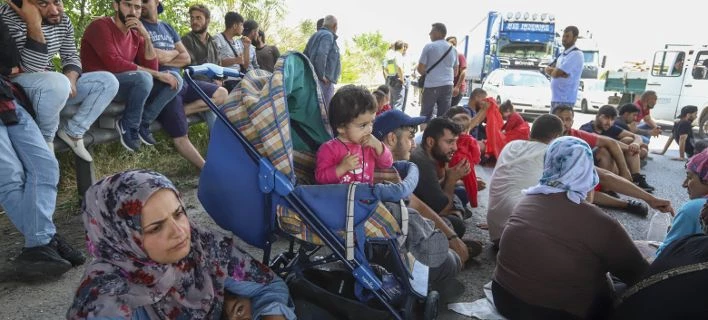 Σε ξενοδοχεία της ηπειρωτικής Ελλάδας 6.000 παράνομοι μετανάστες από τα νησιά